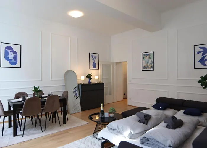 Wunderschoene Altbau-stil Appartamento Vienna