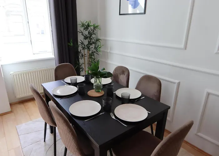Wunderschoene Altbau-stil Vienna